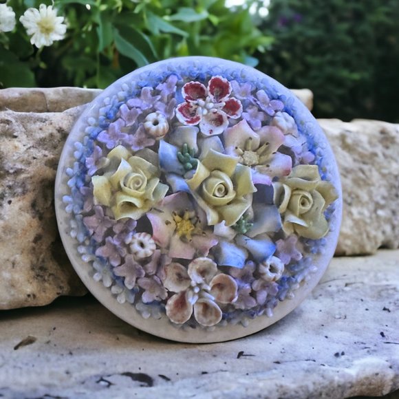 Vintage German Powder Jar / Trinket Box - Picture 6 of 10